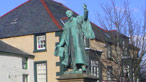 Cerflun yn nhref Y Bala