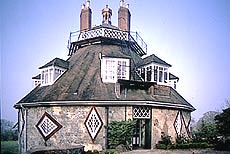 A la Ronde, Exmouth