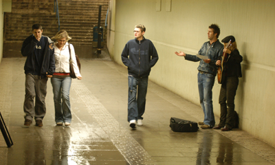 The pair go busking