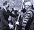 5ed Ardalydd Bute yn cyflwyno brisgyll