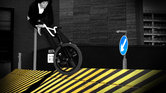 Tom, Bar-Spin...