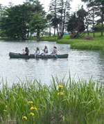 Canwio ar y llyn