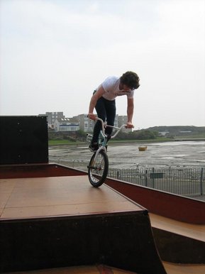 Dean foot-jam
